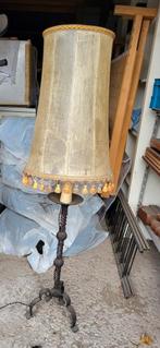 Vintage vloerlamp met varkensblaas op smeedijzeren standaard, Ophalen