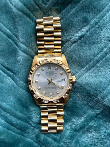 Heel mooi herenhorloge beschikbaar voor biedingen