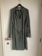 Robe H&M M/L vert olive, Vêtements | Femmes, Robes, Taille 38/40 (M), Enlèvement ou Envoi, Au-dessus du genou, Comme neuf