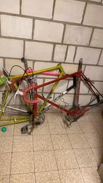 3 stalen kaders koersfietsen, Ophalen