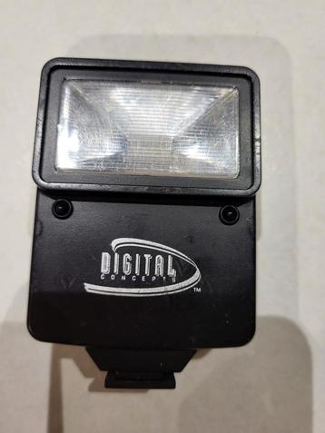Verschillende camera-accessoires  beschikbaar voor biedingen