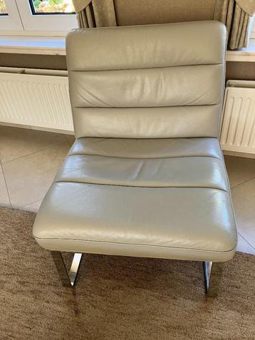 zeteltje beschikbaar voor biedingen