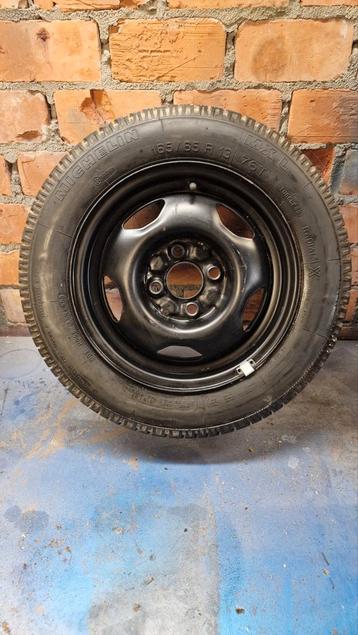 Reservewiel 13" 4x100 oudere volkswagen disponible aux enchères