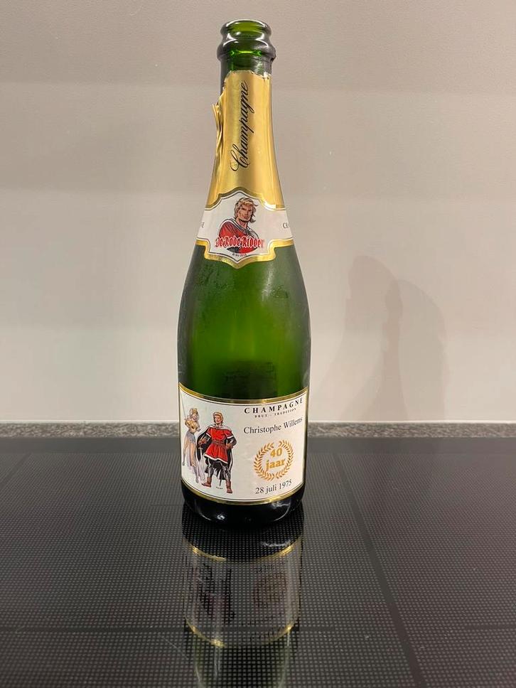 Lege champagne fles De Rode Ridder ., Verzamelen, Complete verzamelingen en Collecties, Ophalen