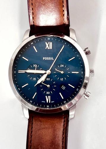 PRACHTIG FOSSIL HORLOGE  beschikbaar voor biedingen