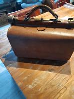 Oude dokterstas, Enlèvement