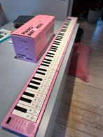 Plooibare piano in roze (Carry-On), Muziek en Instrumenten, Piano's, Ophalen, Zo goed als nieuw, Piano