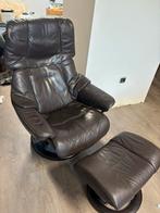 Stressless relax fauteuil met voetenbankje (2 stuks), Huis en Inrichting, Ophalen, Zo goed als nieuw, Leer