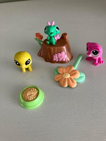 Littlest pet shop 3 kleine dieren boomstam + accessoires, Verzamelen, Ophalen of Verzenden