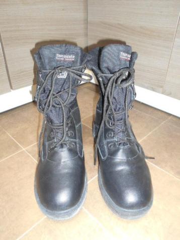 Bottes en dentelle New Thinsulate/Taille 46, Enlèvement ou Envoi, Neuf, Noir