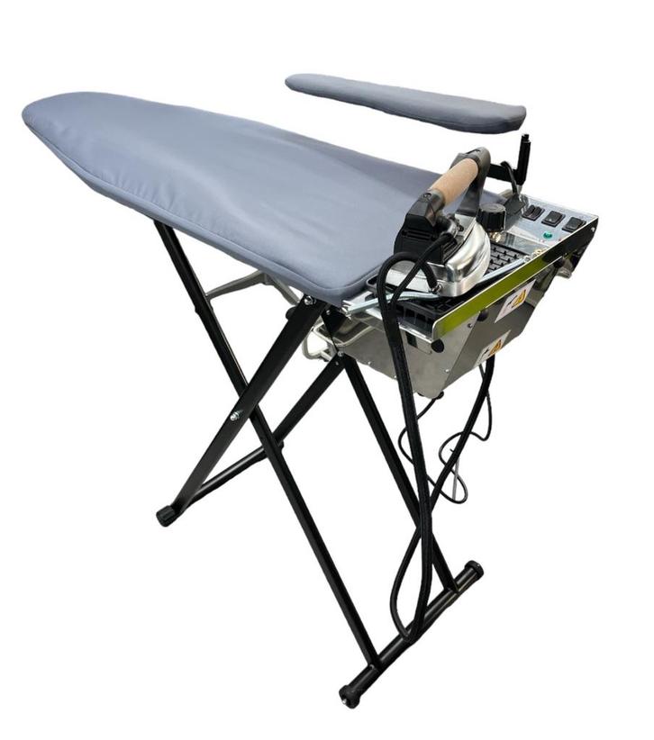 Battistella strijkplank met stoomstrijkijzer en ketel, Elektronische apparatuur, Strijkijzers en Strijkplanken, Nieuw, Ophalen of Verzenden
