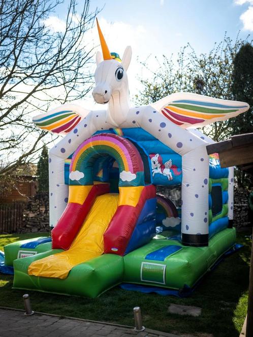 Springkasteel unicorn te huur, Hobby en Vrije tijd, Feestartikelen | Verhuur, Zo goed als nieuw, Ophalen of Verzenden