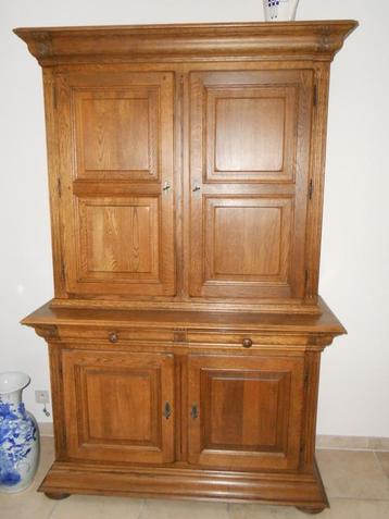 Bar kast / buffet kast beschikbaar voor biedingen