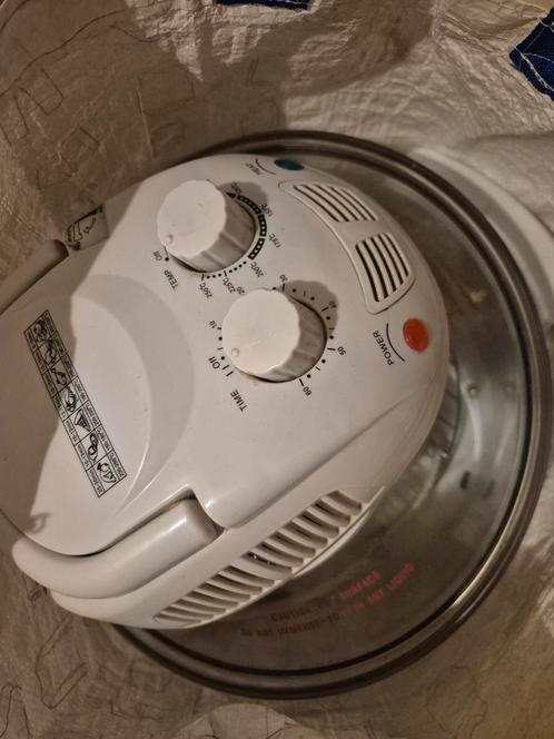 Halogeenoven in zeer goede staat en werkt perfect, Elektronische apparatuur, Ovens, Zo goed als nieuw, Oven, Ophalen of Verzenden