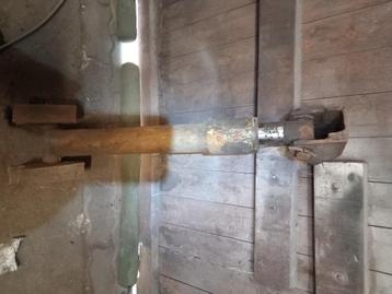 Verin hydraulique  beschikbaar voor biedingen