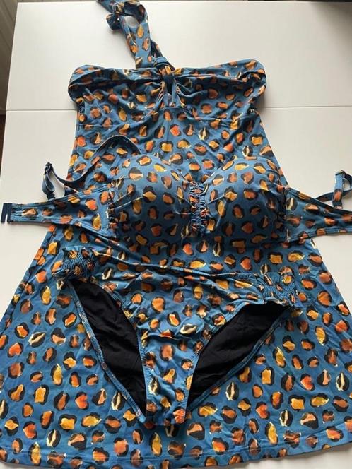 Bikini met strandjurkje van Cyell in maat M, Kleding | Dames, Badmode en Zwemkleding, Gedragen, Bikini, Blauw, Ophalen