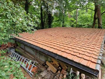 Vlakke TTR dakpannen rood 60 m2 gratis beschikbaar voor biedingen