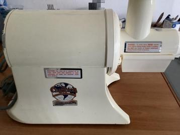 Fruit en groentepers  beschikbaar voor biedingen