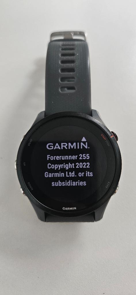 Garmin Forerunner 255, Handtassen en Accessoires, Sporthorloges, Zo goed als nieuw, Zwart, Afstand, Calorieverbanding, Conditie