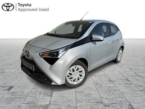 Toyota Aygo 1.0 Benzine X-Play + Airco, Auto's, Toyota, Aygo, Airbags, Airconditioning, Bluetooth, Boordcomputer, Centrale vergrendeling