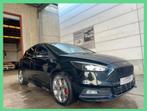 Ford Focus ST 2.0T Milltek 250PK  * Xenon/GPS *, 4 cilinders, Leder en Stof, Zwart, Bedrijf