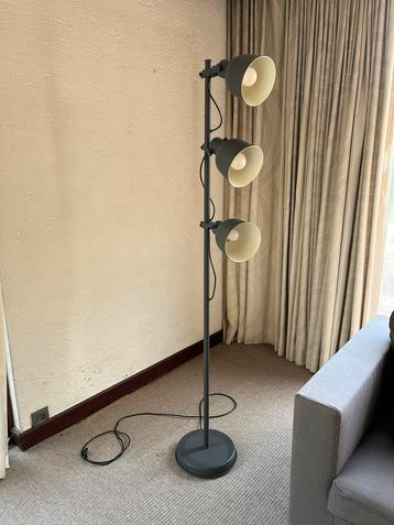 Staande lamp met 3 richtbare spots antracietgrijs beschikbaar voor biedingen