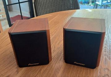 2 pioneer satelietspeakers 60 W incl 2 muurbeugels beschikbaar voor biedingen