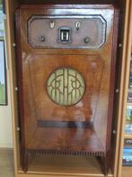 Radio de marque anglaise avec meuble de menuisier., Antiquités & Art, Antiquités | TV & Hi-Fi, Enlèvement