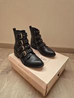 Laarsjes zwart met studs Chaussea.Maat 37. 1x gedragen, Kleding | Dames, Schoenen, Chaussea, Ophalen of Verzenden, Zo goed als nieuw