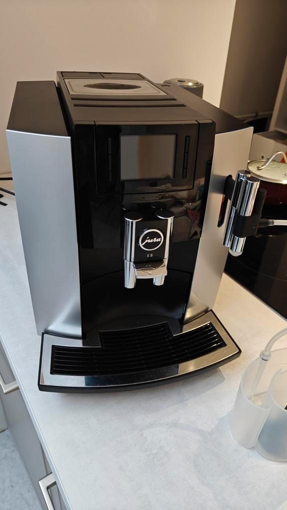 Jura E8, Elektronische apparatuur, Koffiezetapparaten, Zo goed als nieuw, Koffiemachine, Ophalen