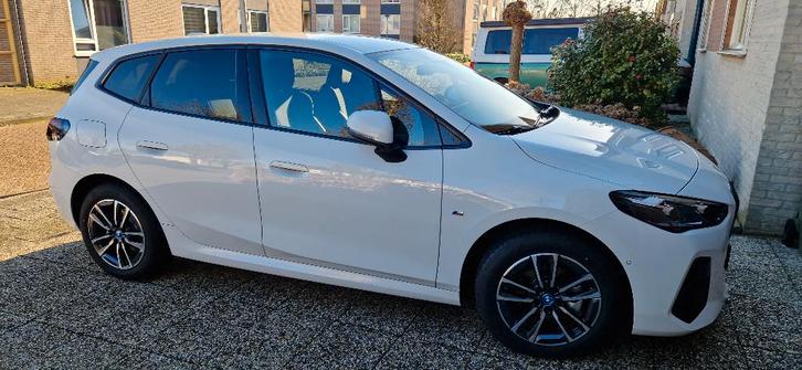 BMW 2 Serie  225e xDrive High Executive M Sport  Trekhaak., Auto's, BMW, Particulier, 2 Reeks Active Tourer, 360° camera, 4x4