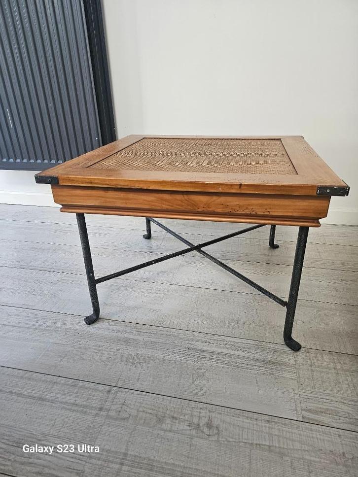 Tafel van echt geweven hout, Huis en Inrichting, Tafels | Salontafels, Vierkant, Metaal, Overige materialen, Ophalen