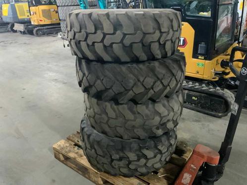 Dunlop 365/70 R18 Bandenset, Zakelijke goederen, Landbouw | Onderdelen | Banden, Velgen en Assen