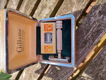 Gillette scheermes in originele verpakking met scheermesjes/ beschikbaar voor biedingen
