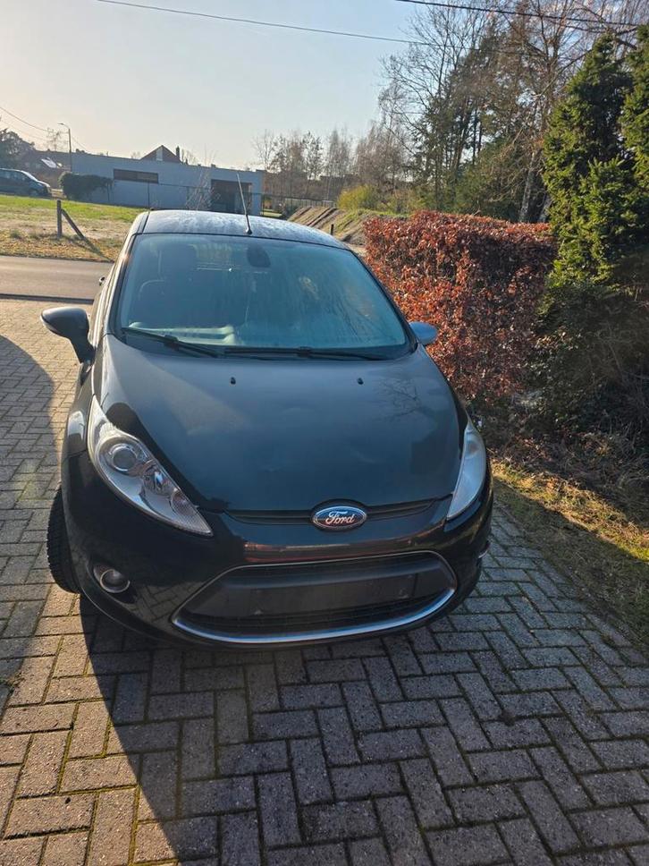 Ford fiesta, Autos, Ford, Particulier, Fiësta, ABS, Phares directionnels, Régulateur de distance, Airbags, Air conditionné, Alarme