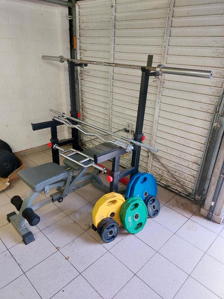 Volledige bundelset fitness, Sport en Fitness, Fitnessapparatuur, Gebruikt, Krachtstation, Armen, Benen, Borst, Buik, Rug, Metaal