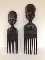 Peignes Ashanti en bois de cèdre Fertility 37 cm Ghana, Enlèvement ou Envoi
