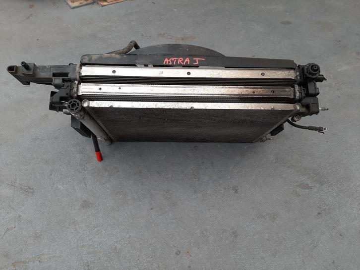 BLOC RADIATEUR OPEL ASTRA J 1.3 CDTI 2011 90 astraJ 1.3CDTI, Auto-onderdelen, Airco en Verwarming, Opel, Ophalen