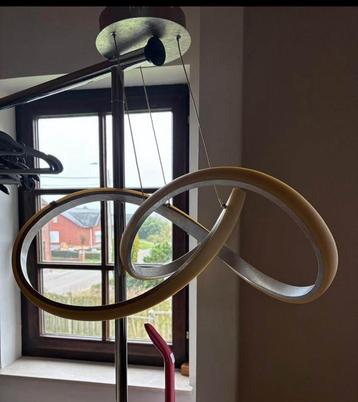 Moderne hanglamp beschikbaar voor biedingen