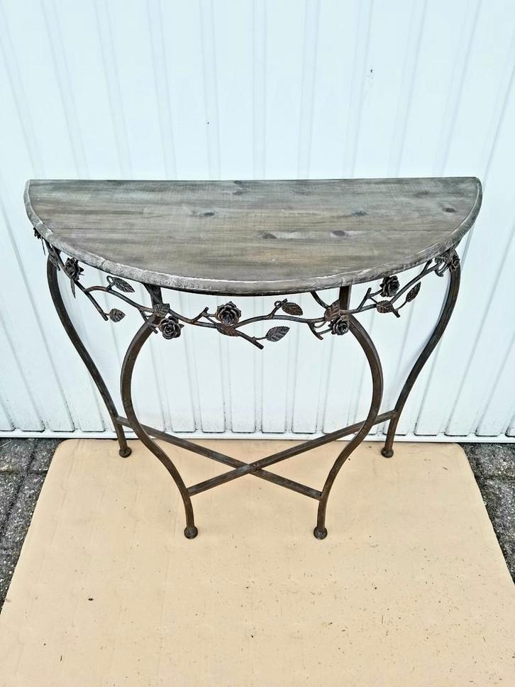 Charmant cosy cottage sidetable, Huis en Inrichting, Tafels | Bijzettafels, Zo goed als nieuw, Hout, Ophalen