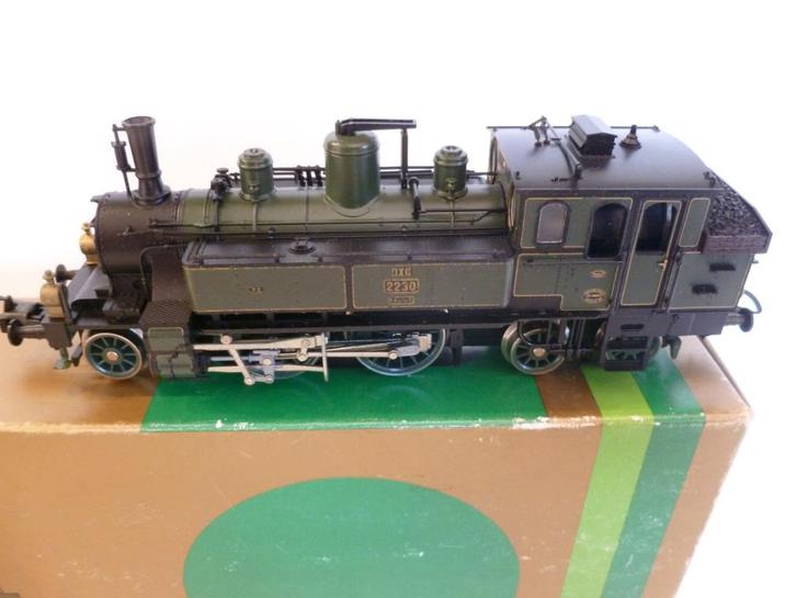 TRAINS HO, Hobby en Vrije tijd, Modeltreinen | H0, Zo goed als nieuw, Locomotief, Gelijkstroom, Trix, Ophalen of Verzenden