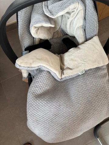 Voetenzak Trixie (reeks diamond stone) beschikbaar voor biedingen
