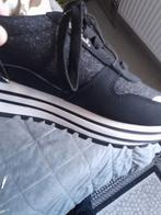 Nieuwe sneakers zwarte maat41 en witte 40 en Lilla 40, Nieuw, Sneakers, Ophalen