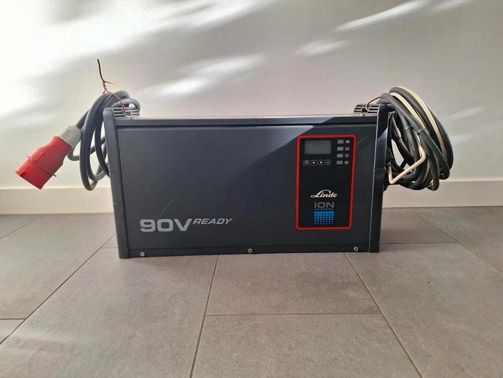 fronius Oplader Lithium ion Linde Heftruck 80 volt 2 stuks (, Autos : Divers, Outils de voiture, Utilisé