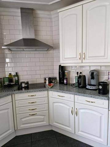 Keuken inc. Inductiekookplaat vaatwasser oven magnetron beschikbaar voor biedingen