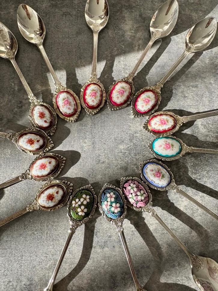 Set van 14 verzilverde Royal Albert theelepels., Verzamelen, Porselein, Kristal en Bestek, Ophalen