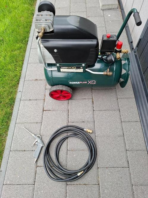 compressor oliegesmeerd + 1L olie Powerplus XQ8105, Doe-het-zelf en Bouw, Compressors, Gebruikt, 6 tot 10 bar, Minder dan 25 liter