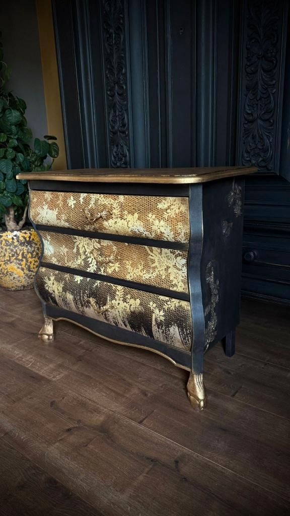 Sierlijk bruin/goud buikkastje, Huis en Inrichting, Kasten | Ladekasten, Nieuw, Minder dan 100 cm, 50 tot 100 cm, 25 tot 50 cm