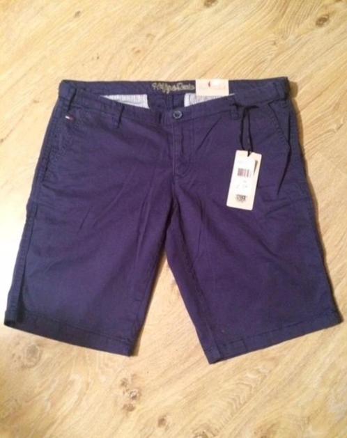 NIEUW! TOMMY HILFIGER Short blauw maat 30, Kleding | Dames, Broeken en Pantalons, Nieuw, Maat 38/40 (M), Blauw, Kort, Ophalen of Verzenden