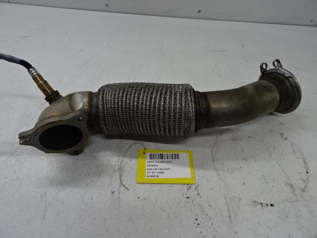 ÉCHAPPEMENT AVANT PIPE Mercedes-Benz CLA (117.3), Autos : Pièces & Accessoires, Systèmes d'échappement, Mercedes-Benz, Utilisé